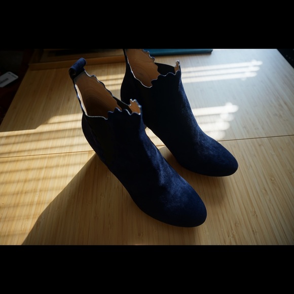 Chloe Lauren Scalloped Suede Ankle Boot NWT 40.5 - Picture 3 of 6